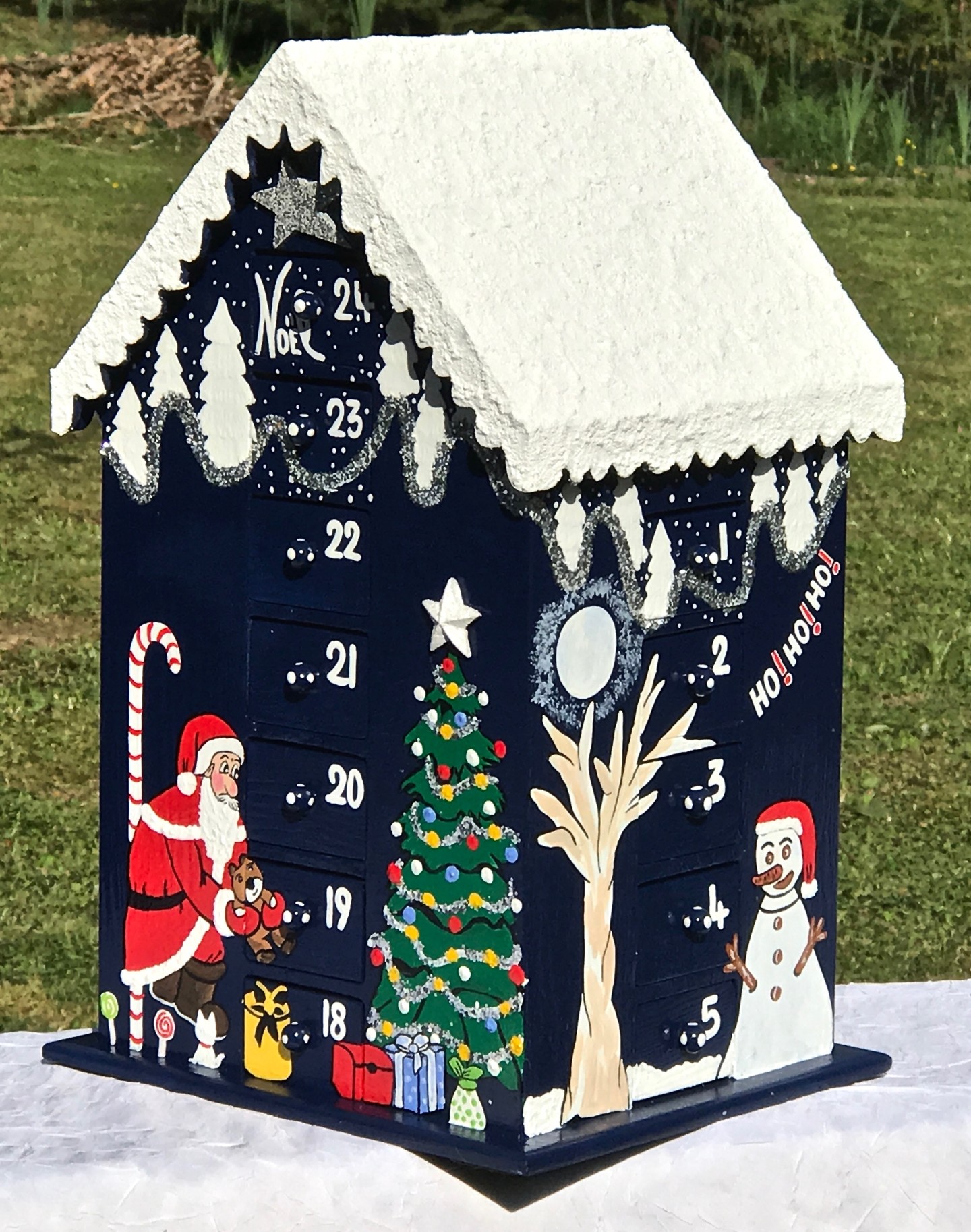 Calendrier De L Avent Cottage REF/114*Calendrier d'avent*Bois peint*Toit enneigé*2022*2023